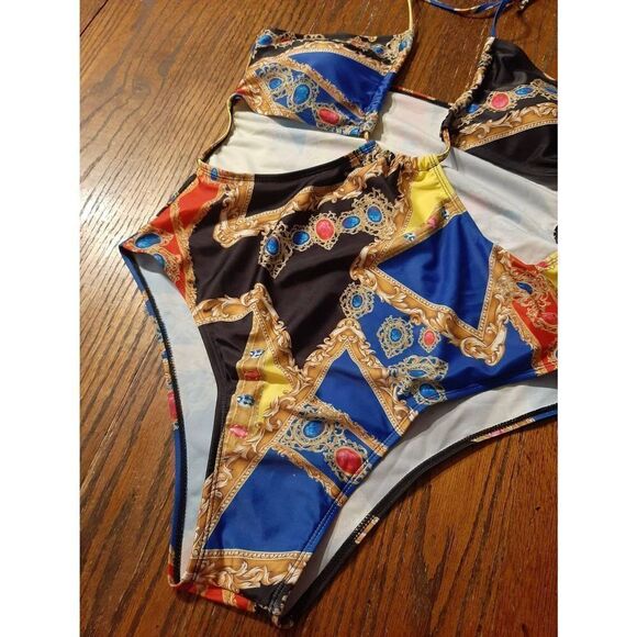 New XL Sexy One-Piece Cut Out Swimsuit Bathing Suit Deep Plunge High Cut NWOT - Picture 4 of 6